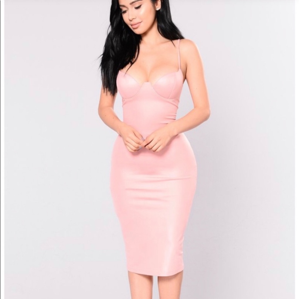FASHION NOVA Rita blush dress ✨